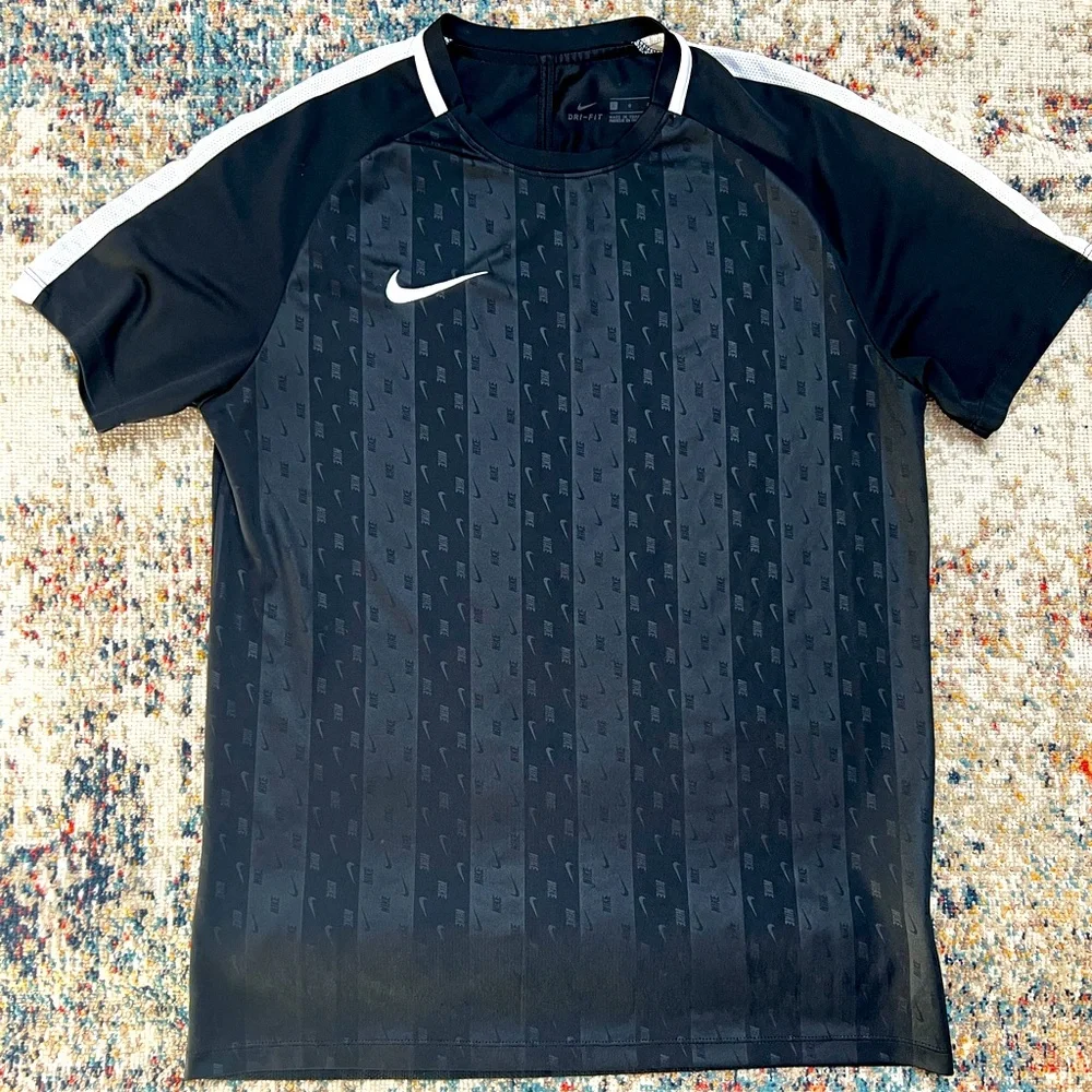 Mens Nike Dri-Fit Shirt